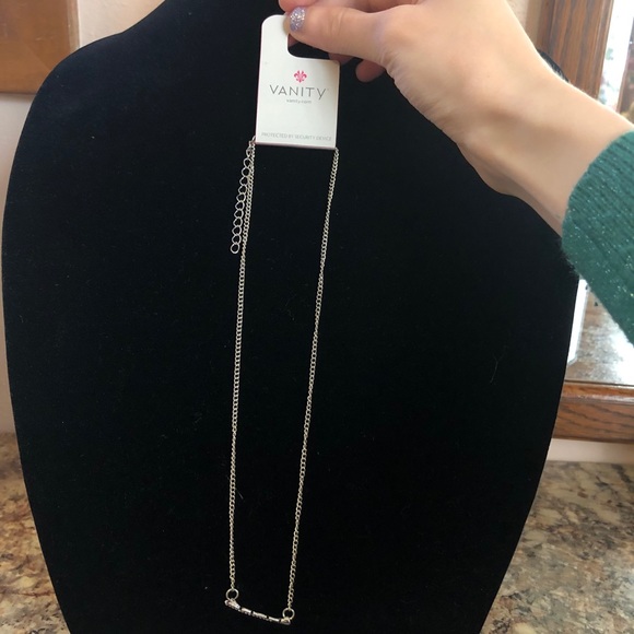 NWT Vanity Silver Feather Necklace - Picture 2 of 3